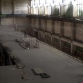David Pizinger is cleaning main hall of National Gallery