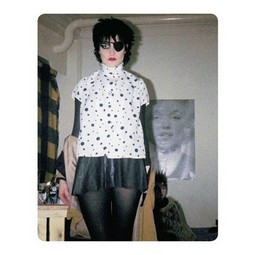 Simon Barker aka Six, Siouxsie, Jordan, Monroe – Eye patch, St James Hotel